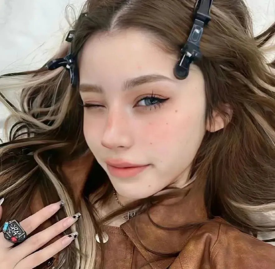 黑色蜂群